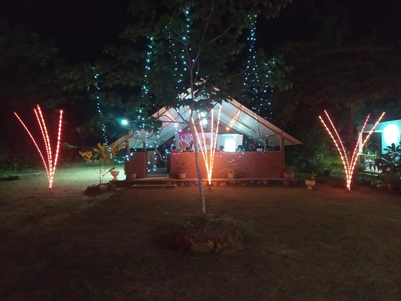 Hotel Agoura Hills Kurunegala Esterno foto